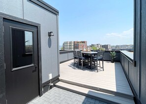 Outdoor dining - Charming Two Bedroom - Downtown TC (Traverse City)