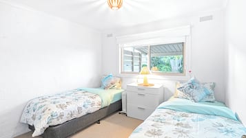 2 bedrooms