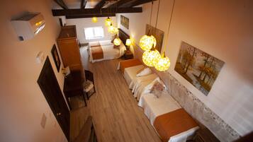 1 slaapkamer, een strijkplank/strijkijzer, internet