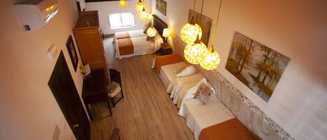 1 chambre, fer et planche à repasser, accès Internet