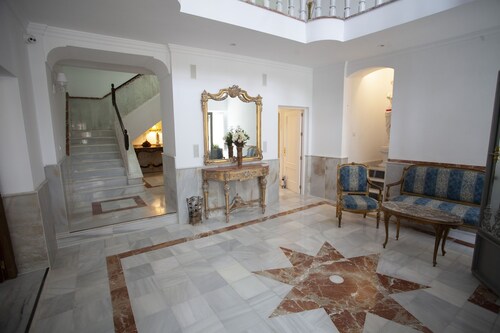 BRIGHT CURIOUS ROOMS