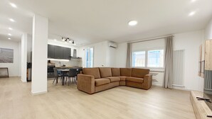 Uklassifisert bilde, 3 av 32, knapp