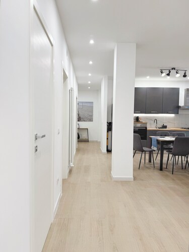 The house on the marina 