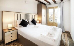 3 chambres, fer et planche à repasser, Wi-Fi gratuit, draps fournis