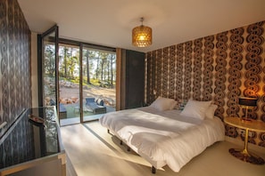 5 bedrooms, iron/ironing board, WiFi