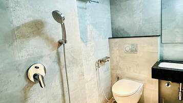 Standard Double Room, 1 Queen Bed | Bathroom | Shower, hair dryer, towels, soap