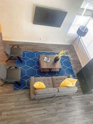 TV connectée, cheminée