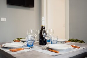 Dining - Comfortable 40 sqm apartment, able to accommodate up to 4 people, located on the first floor of a building without a lift.The property is located a few minutes from the heart of Sanremo, in a quiet and well-served residential area. A short distance from  (Sanremo)