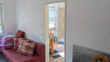 Shared Dormitory, 1 Bedroom, Smoking, River View | Living room