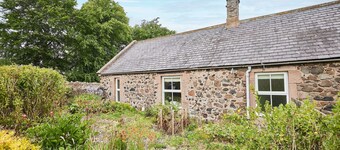 Host Stay Bell Cottage