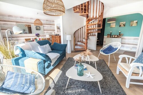 Magnifique villa bord de mer par Groom*