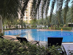 Romantik-lejlighed - balkon - udsigt til pool | Egyptiske bomuldslagner, premium-sengetøj, dundyner