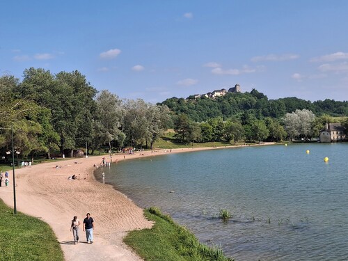Superbe Villa contemporaine  160m2 piscine,a 2000m du lac de Causse.en 
Correze