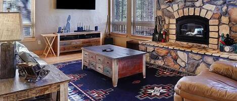 Smart-TV, Kamin, Computerbildschirme