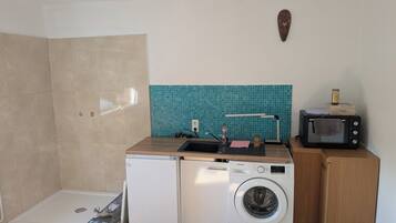 Kamar, 1 kamar tidur, Boleh Merokok, teras | Laundry