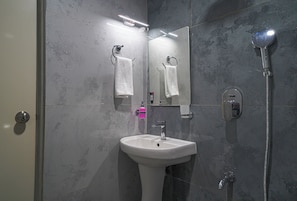 Basic Room | Bathroom | Bidet - Open Hotel by Olive - Ejipura (Bengaluru)