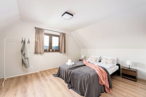 Een strijkplank/strijkijzer, gratis wifi