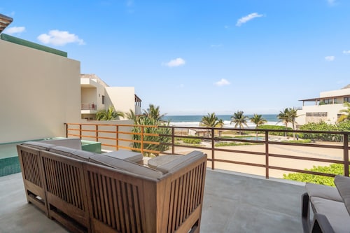 Serene 2BR Villa w/Terrace + Beach Club