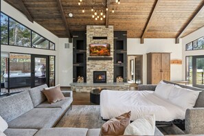 4 habitaciones, tabla de planchar con plancha y cuna de viaje
