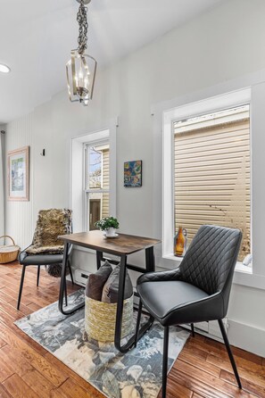 Interior - Stay on Bond 2BR Queen Deck Vws (St. John's)