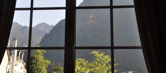 Charming 5-bedroom house, garden in central Cauterets