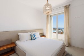 4 bedrooms, iron/ironing board, free WiFi