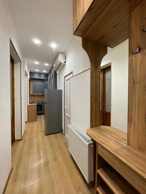 Interior - Charming 1-bedroom apartment in fabulous T'bilisi with WiFi, AC (T'bilisi)