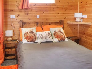 1 bedroom, individually decorated, individually furnished, free WiFi - The Cabin (Amlwch)