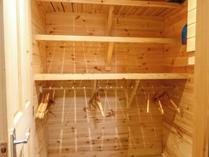 Interior - The Cabin (Amlwch)