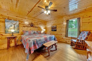 3 bedrooms, iron/ironing board, travel crib, WiFi