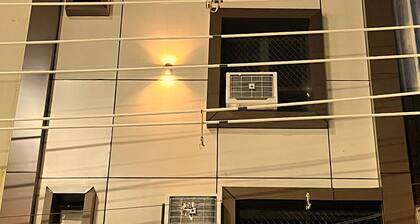 Spacious hotel suites with 9 bedrooms and WiFi, AC in enchanting Varanasi