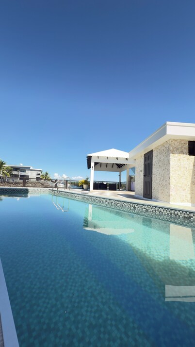 Spacious 5-bedroom bungalow in charming Fantasy Island, Nadi