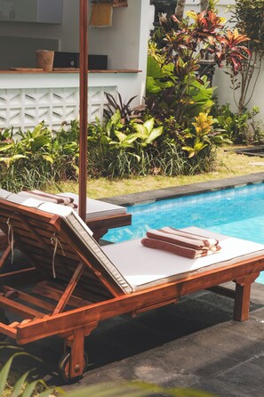Kolam renang outdoor