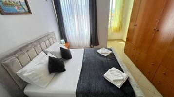 1 bedroom, iron/ironing board, free WiFi, bed sheets