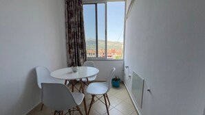 Unclassified image, 4 of 17, button - 1 Bed-sleeps 4-aircon-parking-city Centre (Berat)