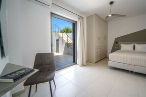 4 Schlafzimmer, Zimmersafe, Bügeleisen/Bügelbrett, Reisekinderbett