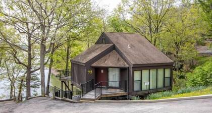 Treetop Village12-3Bed/3Bath/Lakefront/Lakeview/Pools/Dock/6-8PP-Four Seasons Area