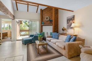 Smart TV, table football