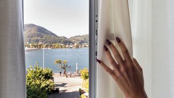 Suite junior, vistas al lago | Exterior