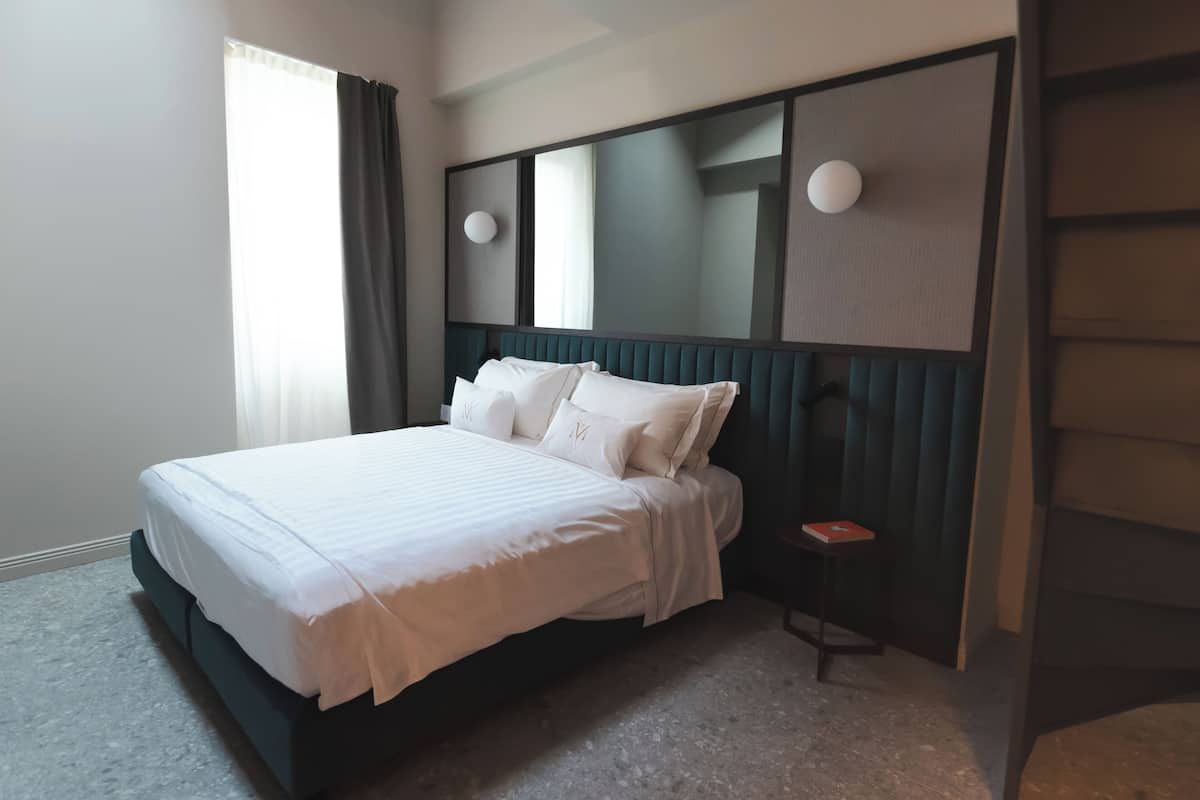 Down duvets, minibar, in-room safe, desk