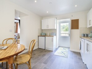 Oppvaskmaskin og kjøkkenutstyr