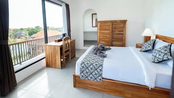 Double Room, Courtyard View | Desk, laptop workspace