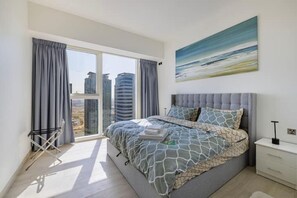 3 chambres, fer et planche à repasser, Wi-Fi, draps fournis