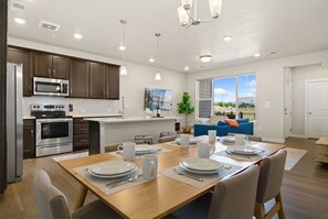 Townhome, Multiple Beds, Patio, Garden View (926 Schlagel St. (unit 2)) | Private kitchen | Fridge, microwave, oven, stovetop - Northfield Hideaway, King Suite, EV, Pet-friendly (Fort Collins)