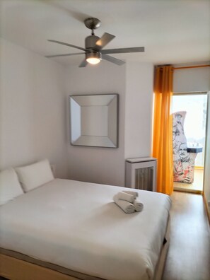 2 quartos, ferros/tábuas de passar roupa, Wi-Fi, roupa de cama