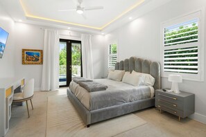 3 bedrooms, desk, iron/ironing board, free WiFi