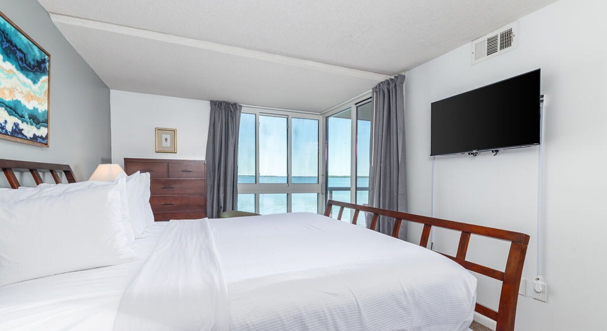 2 slaapkamers, een strijkplank/strijkijzer, gratis wifi, beddengoed