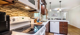 Greensboro 2BR | Cozy, Family-Ready Home