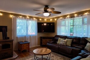 TV connectée, cheminée