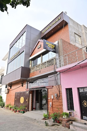 Bahagian luar